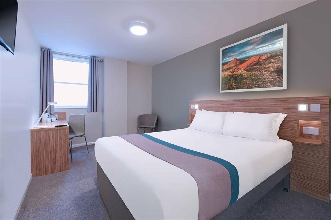 Travelodge Farringdon London Exterior photo